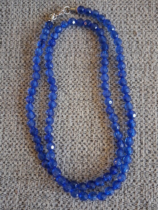 Jewelry - Vintage Blue Bead Necklace - Women Jewelry